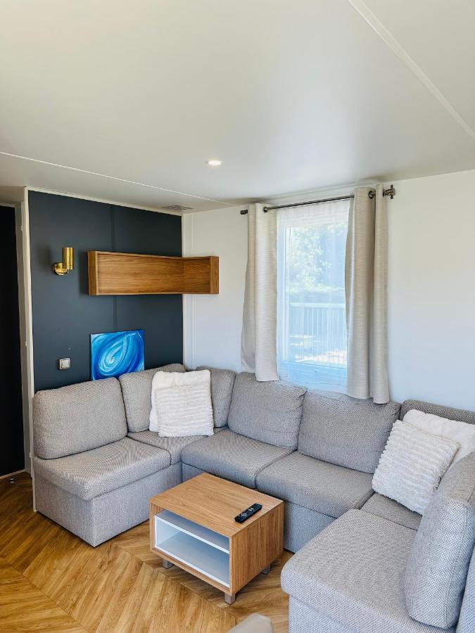 Luxury Seaside Cottage 28 นอคเคอ-เฮสท์ ภายนอก รูปภาพ